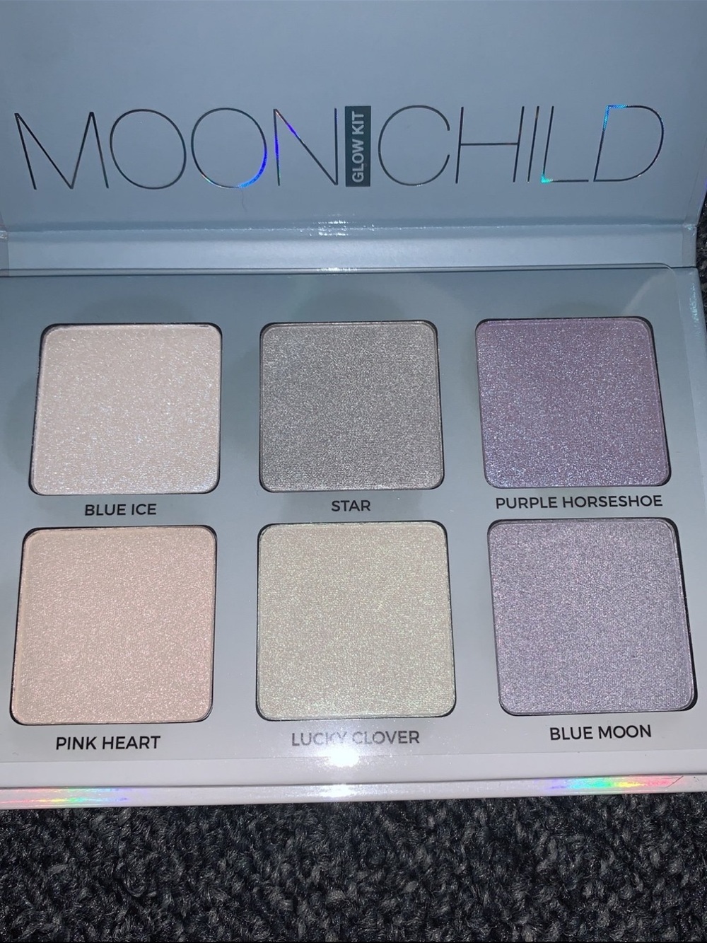 Moonchild Glow Kit Highlight Palette — Iridescent Pink & Blue Shades - Picture 2 of 7